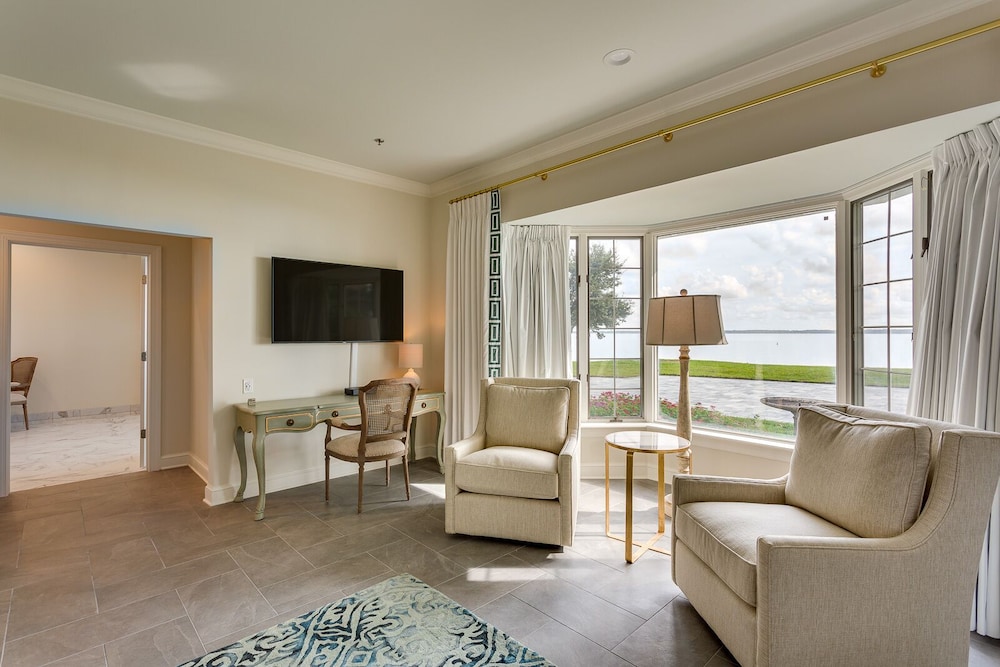 Azaleana Manor - photo 11