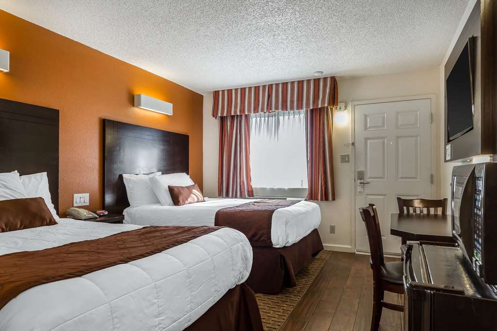Rodeway Inn Wine Country - photo 12