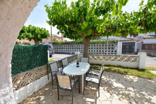 Casas Montgr — Empuriabrava — photo 4
