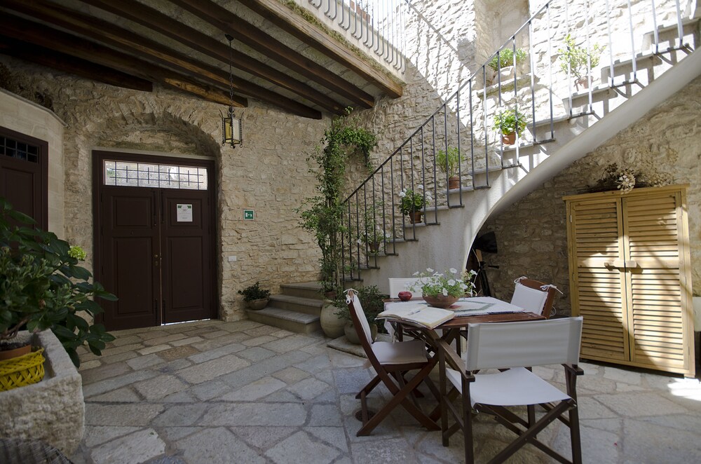 Erice Pietre Antiche Classic Suites — Erice — photo 5