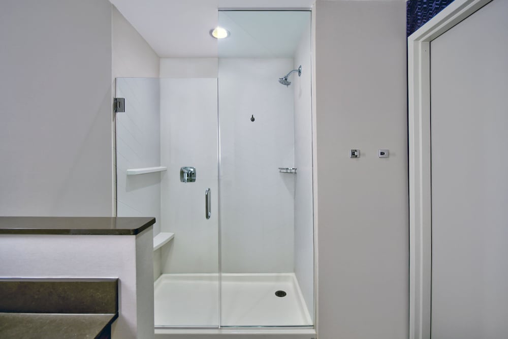 Fairfield By Marriott Inn & Suites Orlando At Flamingo Crossings Town Center - photo 21