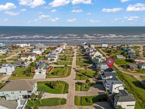 Welcome to your ultimate seaside escape in Galveston, United States