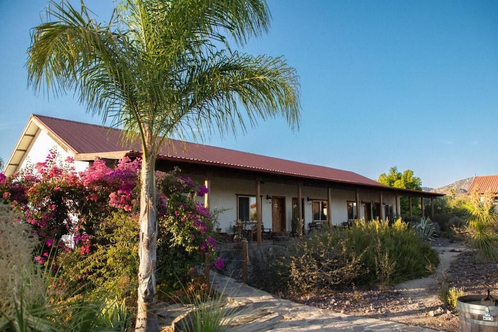 Terra del Valle Bed & Breakfast — 4-Star Luxury Hotel in Valle De Guadalupe, Mexico