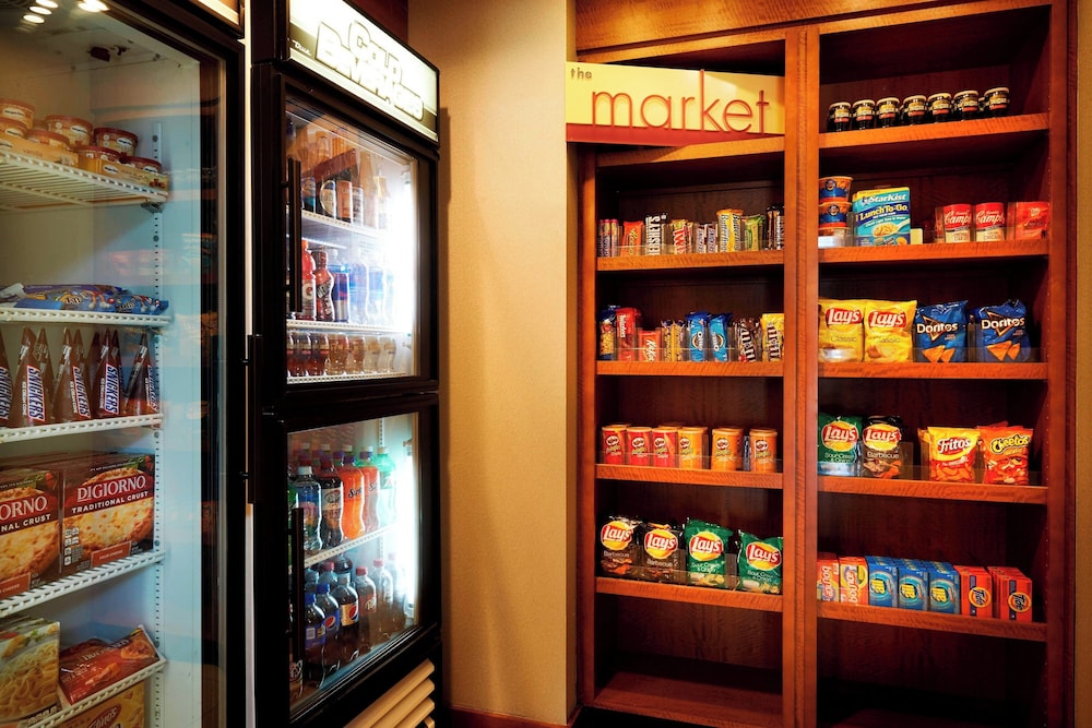 Residence Inn Marriott Airport - photo 14