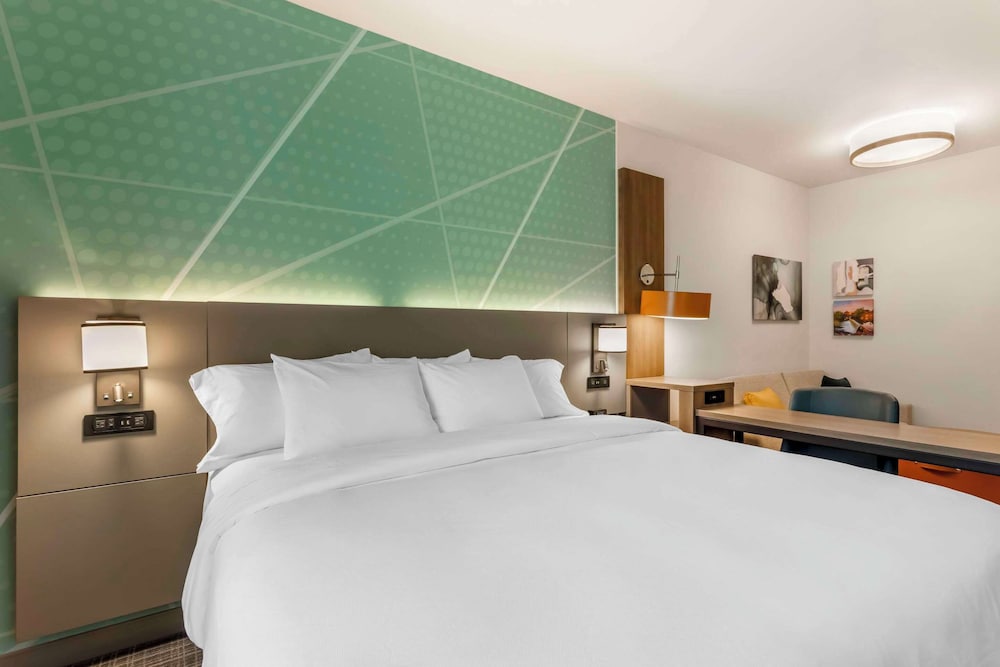 Comfort Suites Gatlinburg Downtown Convention Center - photo 42