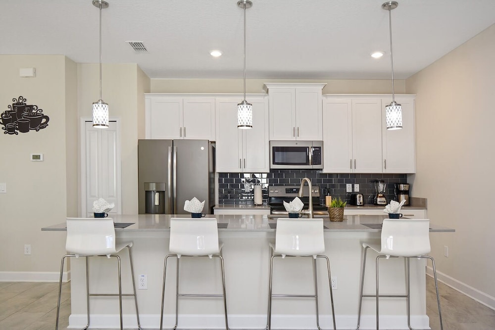 Family Friendly Four Bedrooms w Pool 4896 - photo 40