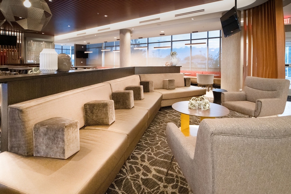 SpringHill Suites by Marriott Kenosha - photo 10