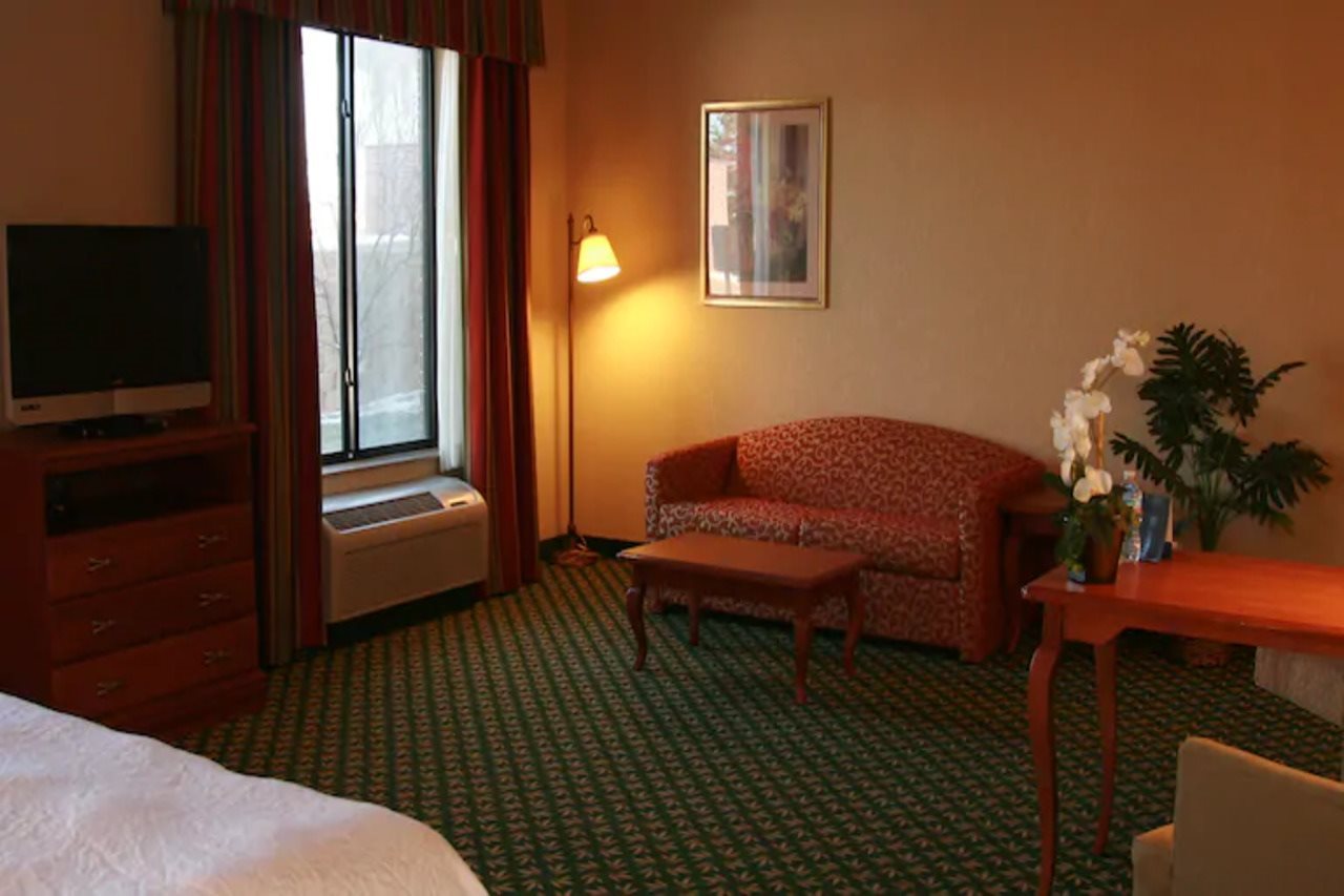 Hampton Inn Omaha West Lakeside - photo 4
