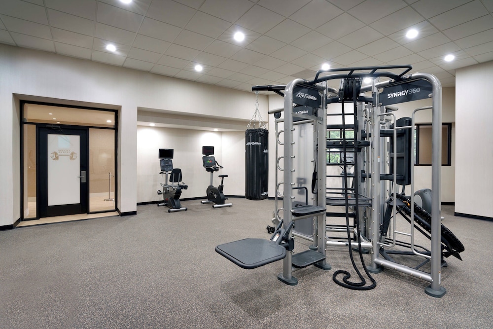 Courtyard by Marriott Charlotte Airport LoSo - photo 24