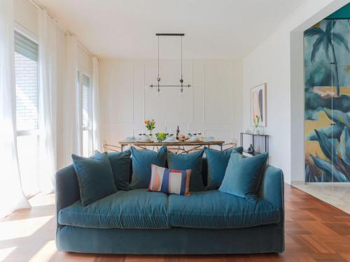 The Best Rent Wonderful multi bedroom apartment with terrace in the area of Colonne di San Lorenzo — 4-Star Luxury Hotel in Milan, Italy