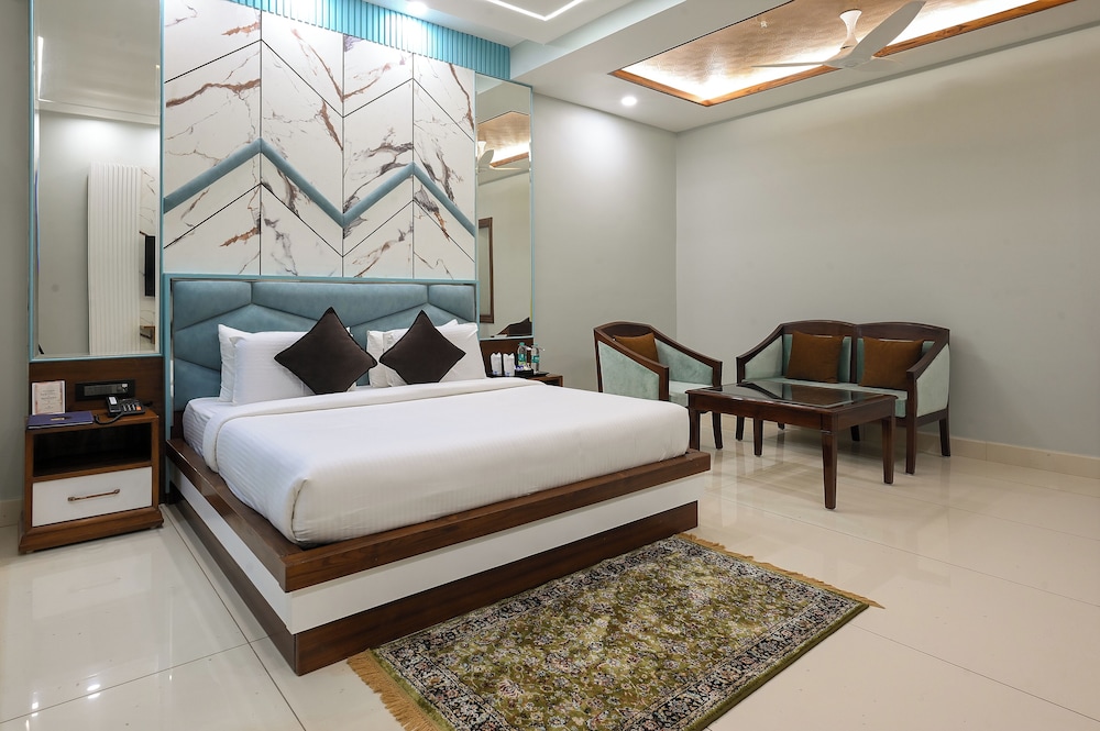 Leela Grande Hotel in Karnal, India