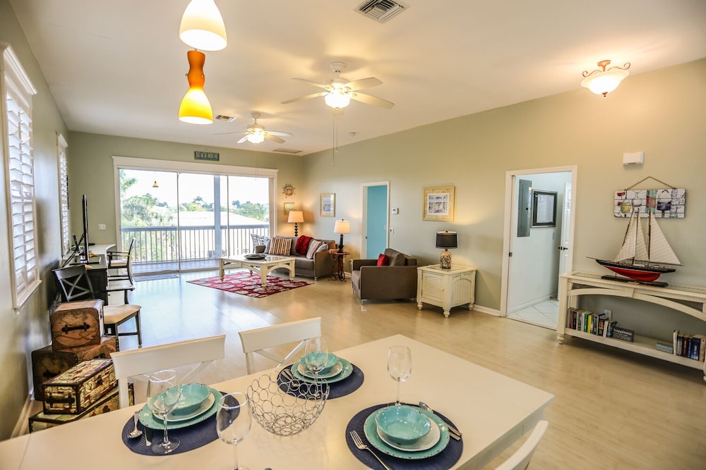 26653 Hickory Blvd in Bonita Springs, United States