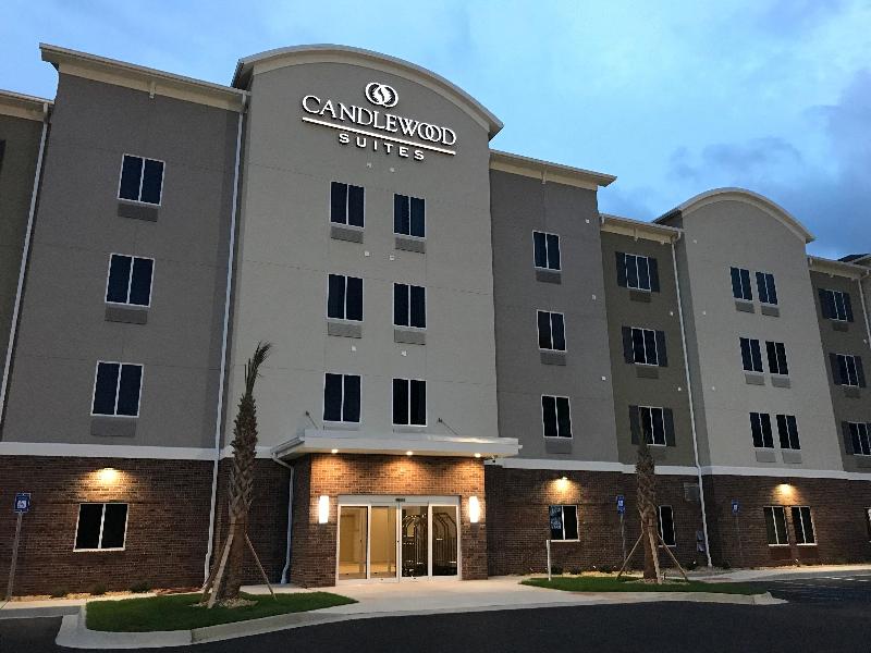 Candlewood Suites Valdosta - photo 5