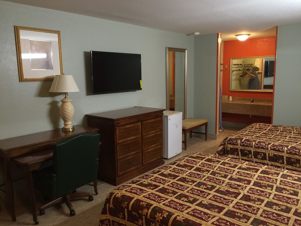 Texas Inn Brownsville by Hotel O - photo 16