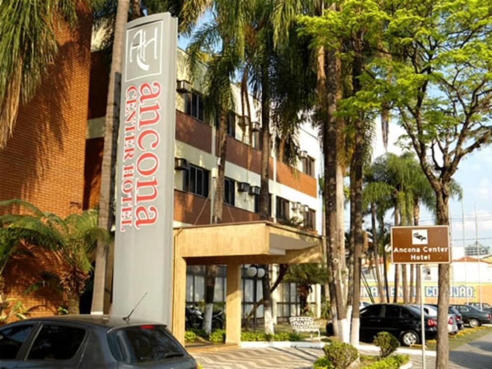 Ancona Center Hotel in Amparo, Brasil