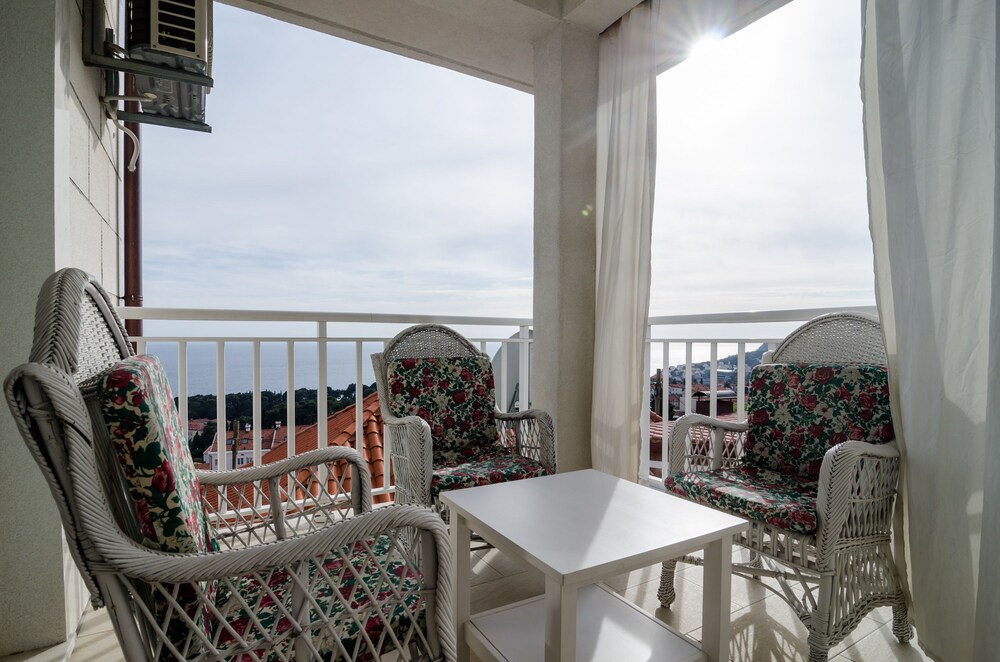 Apartment Carmen