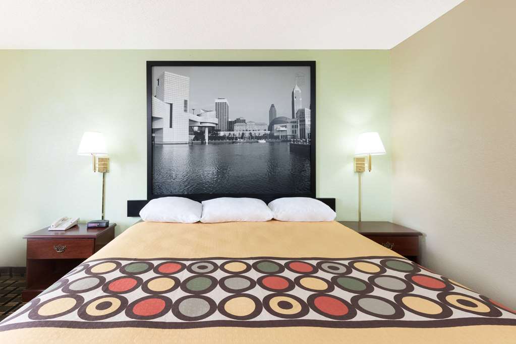Super 8 by Wyndham Twinsburg Cleveland Area - photo 8