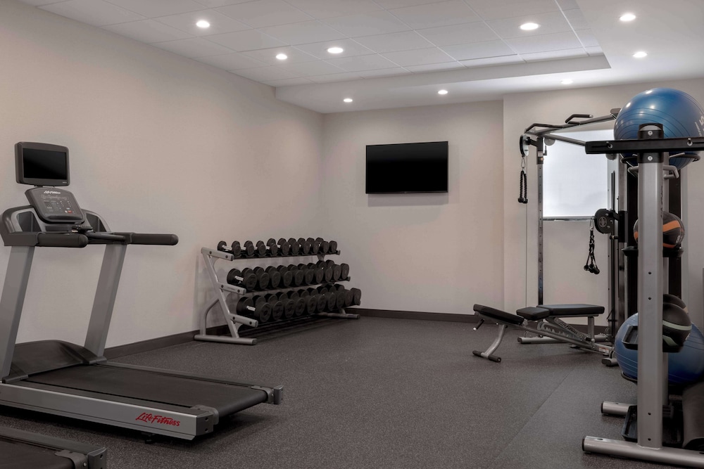 Home2 Suites by Hilton Brownwood - photo 31
