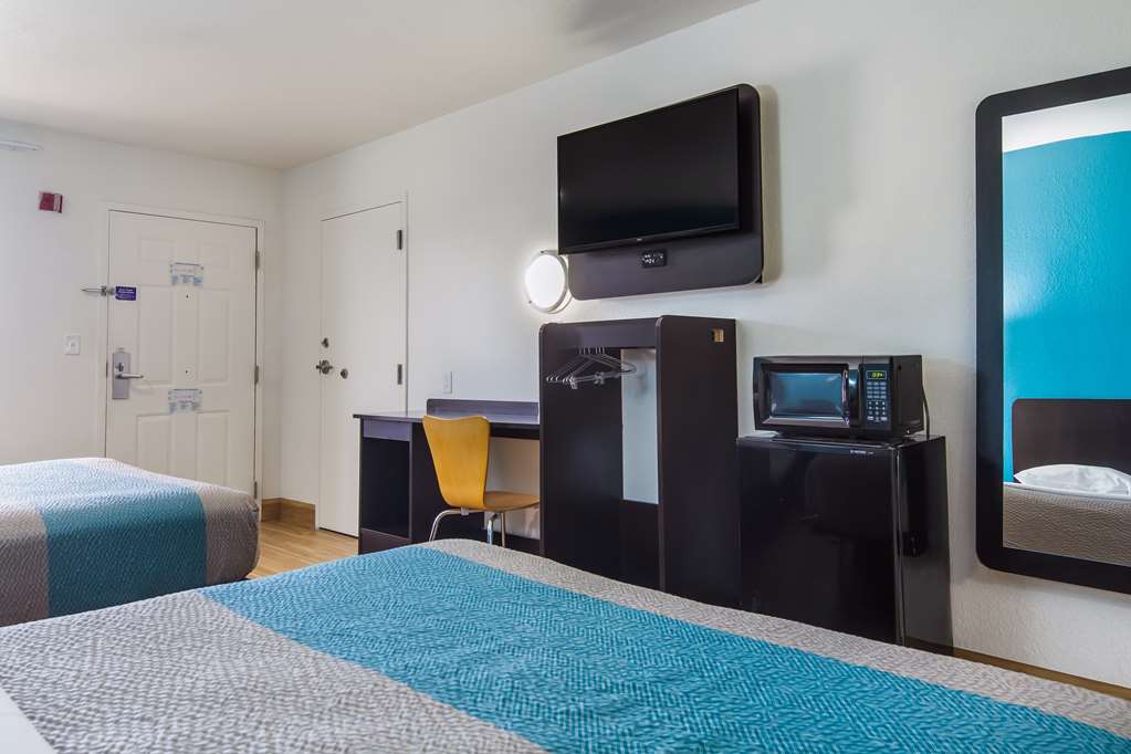 Motel 6 Pensacola N.A.S. - photo 14