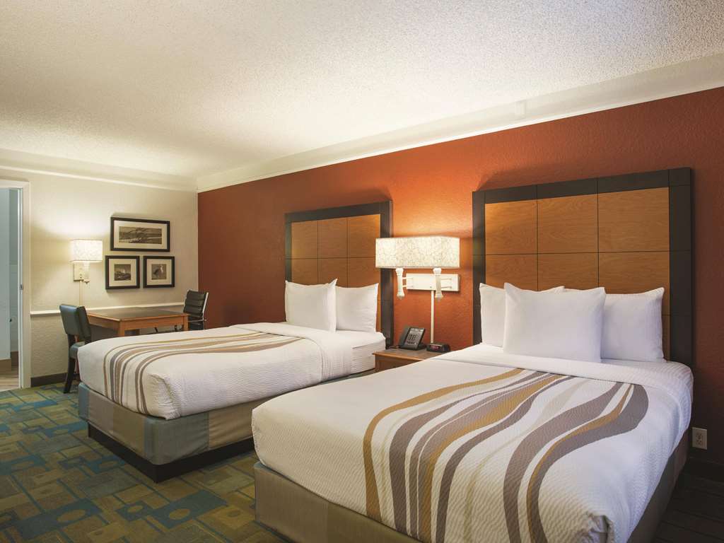 La Quinta Inn by Wyndham San Diego Chula Vista - photo 15
