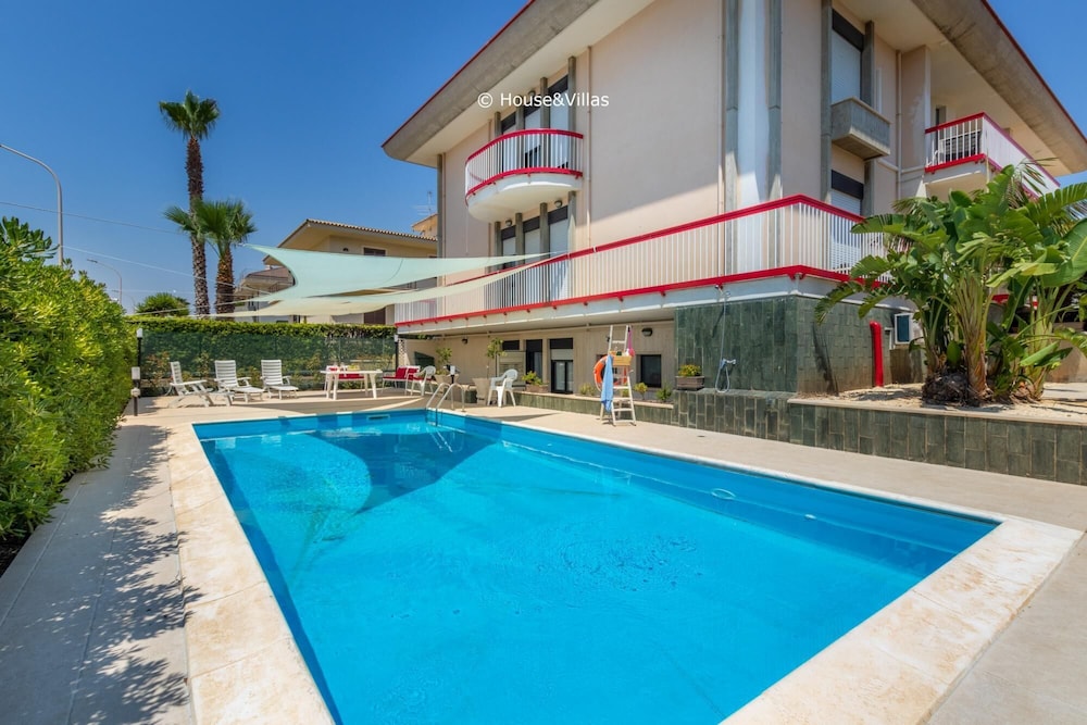 House&Villas Eden Charming House — 4-Star Luxury Hotel in Avola, Italy