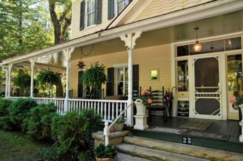 Edgeworth Inn — hotel in Monteagle