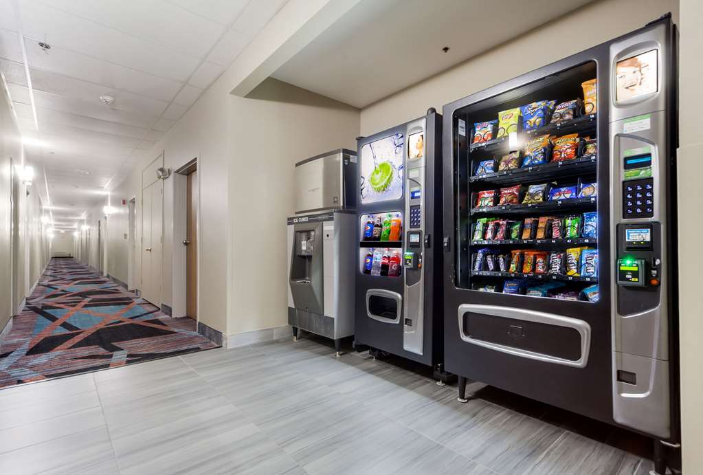 Quality Inn & Suites Omaha Chalco - photo 29