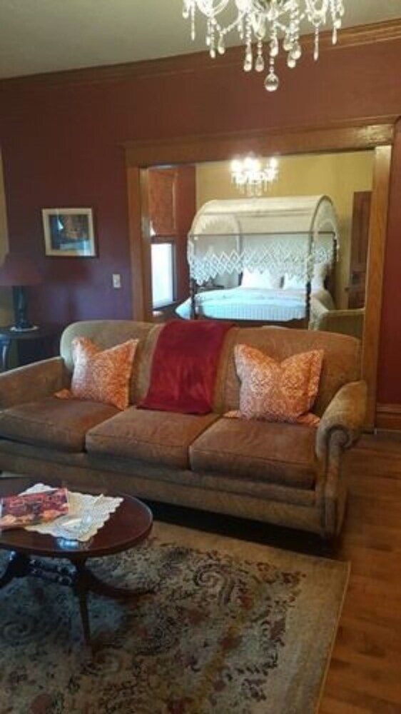 The Wanderlust Hotel - photo 18