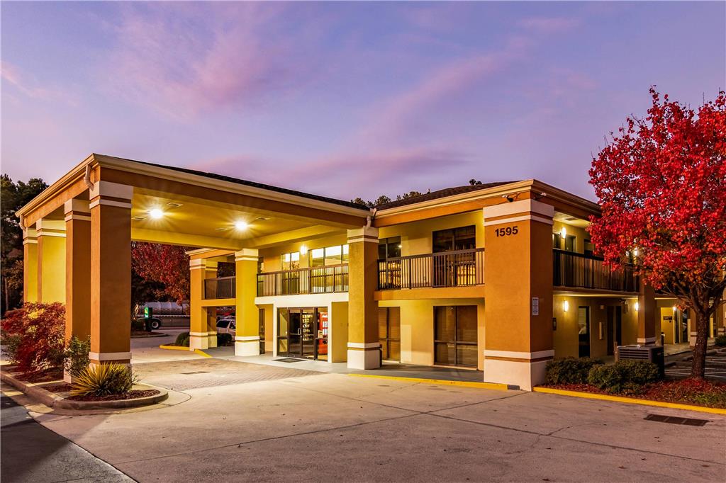 Quality Inn Stone Mountain - photo 33