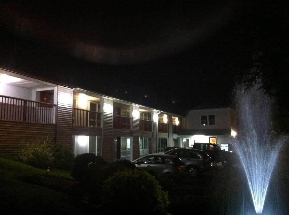 Liberty Inn - photo 17