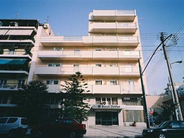 Hotel Delfini — hotel in Piraeus