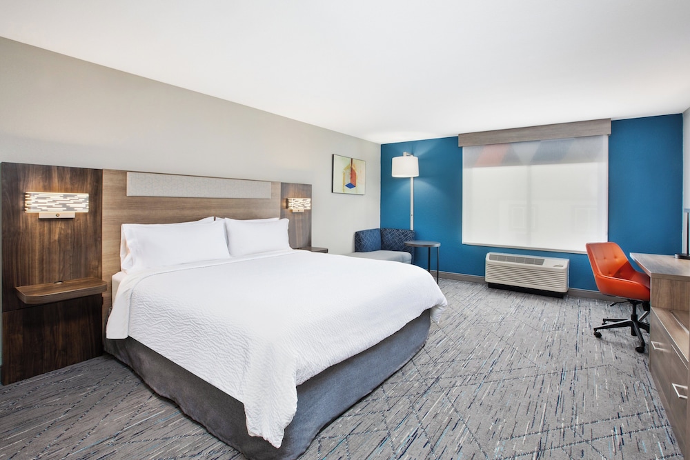Holiday Inn Express & Suites Buffalo by IHG - photo 16