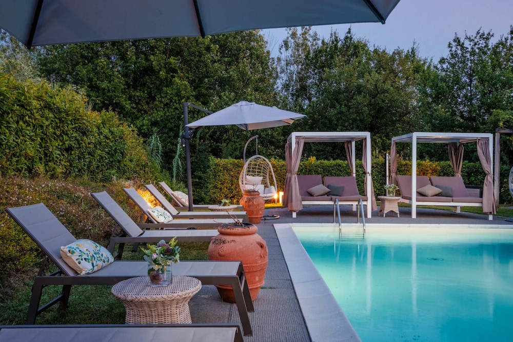 Casa San Gennaro at Borghetto Farmhouse — 4-Star Luxury Hotel in Capannori, Italy