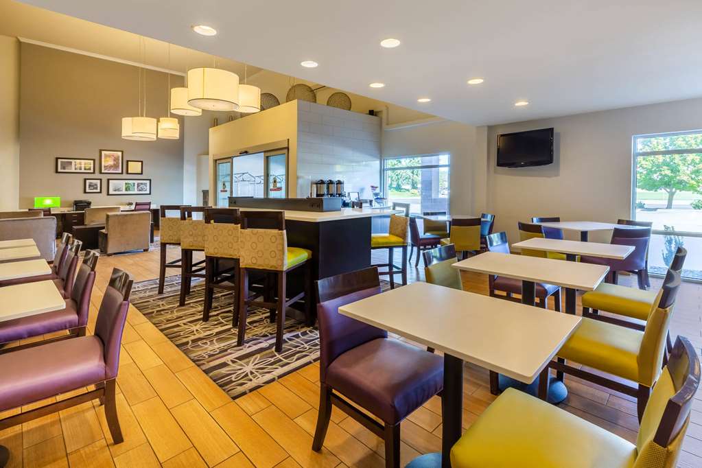 La Quinta Inn & Suites by Wyndham Spokane Valley - photo 26