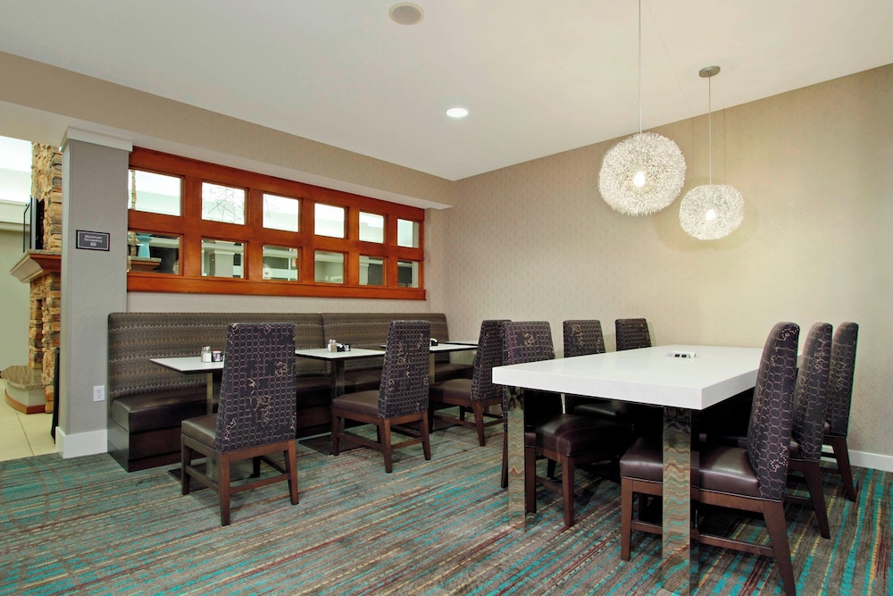 Residence Inn Phoenix Glendale Sports & Entertainment District - photo 45