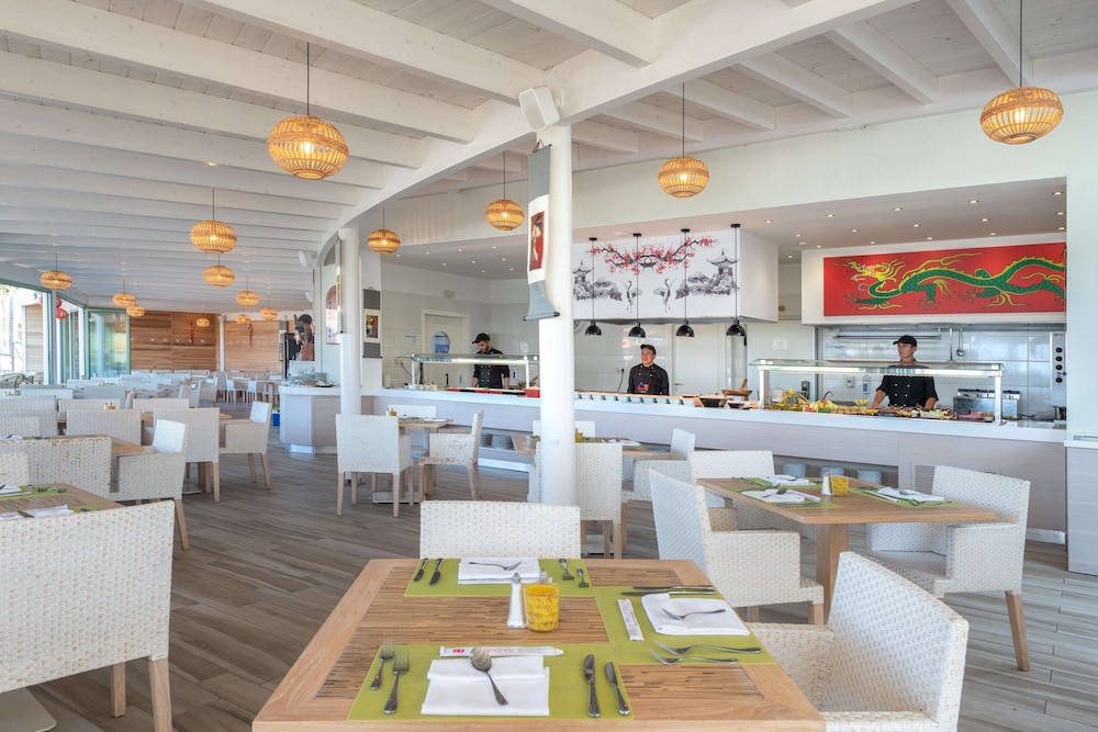 מזון ומשקאות