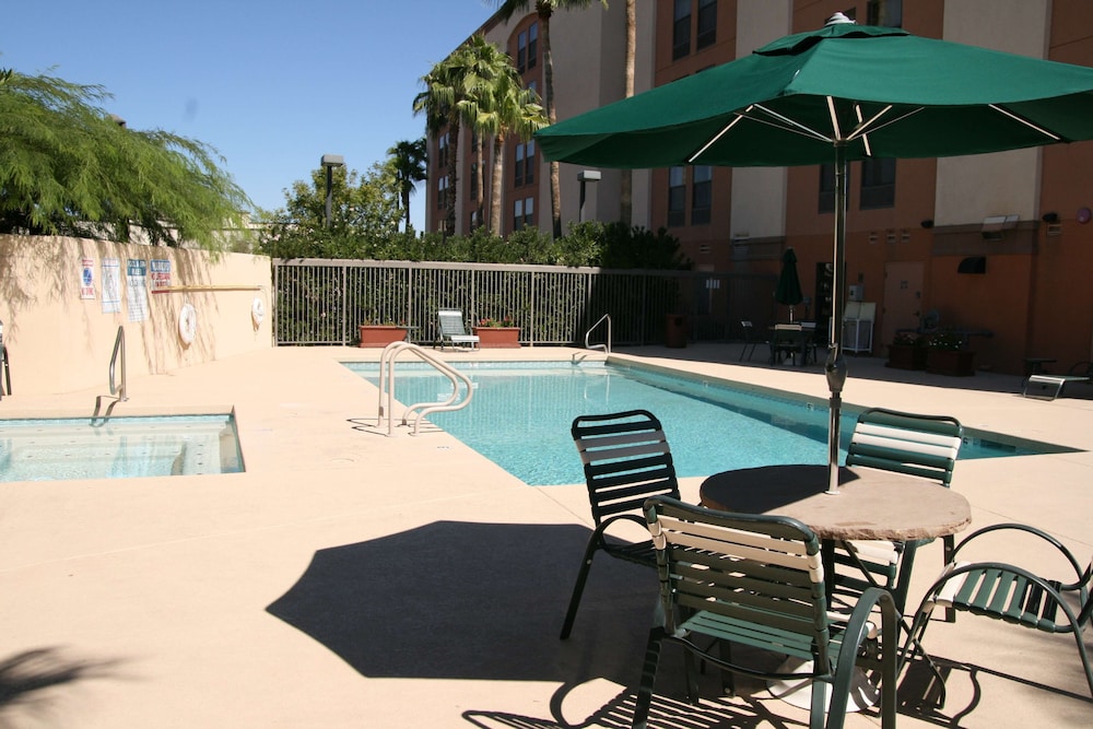 Hampton Inn Phoenix Glendale Peoria - photo 21
