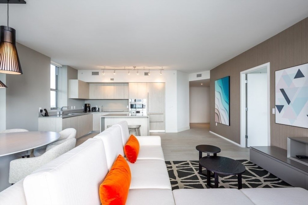 Hyde Beach House Luxury resort 3 Bedroom Condo by RedAwning - photo 13