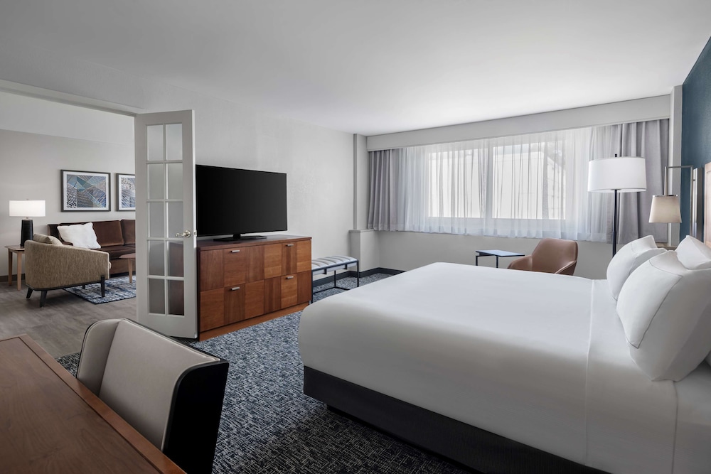 The Alloy King of Prussia a DoubleTree by Hilton - photo 20