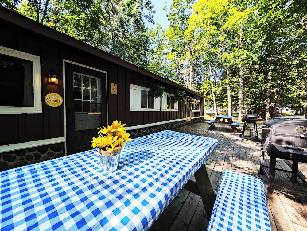 Coadys' Point of View Lake Resort - photo 315