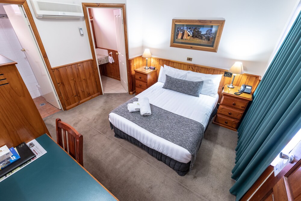 Astor Motor Inn in Wagga Wagga, Australia