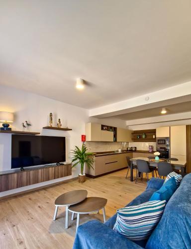 Coastal Bliss in Xlendi Brend New Apartment — 4-Star Luxury Hotel in Munxar, Malta