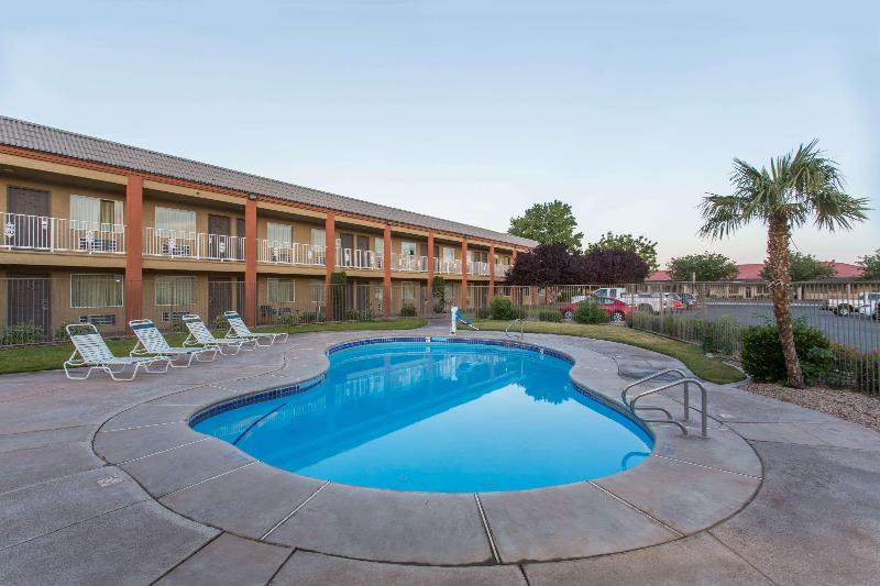 Hotel Zion Inn - photo 13