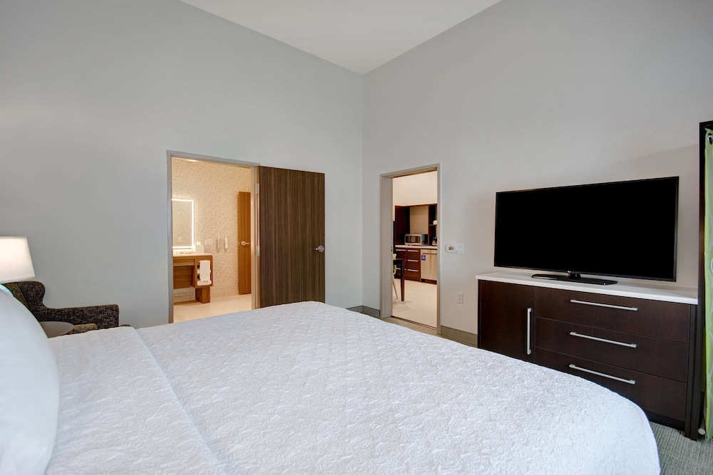 Home2 Suites by Hilton Burleson - photo 9
