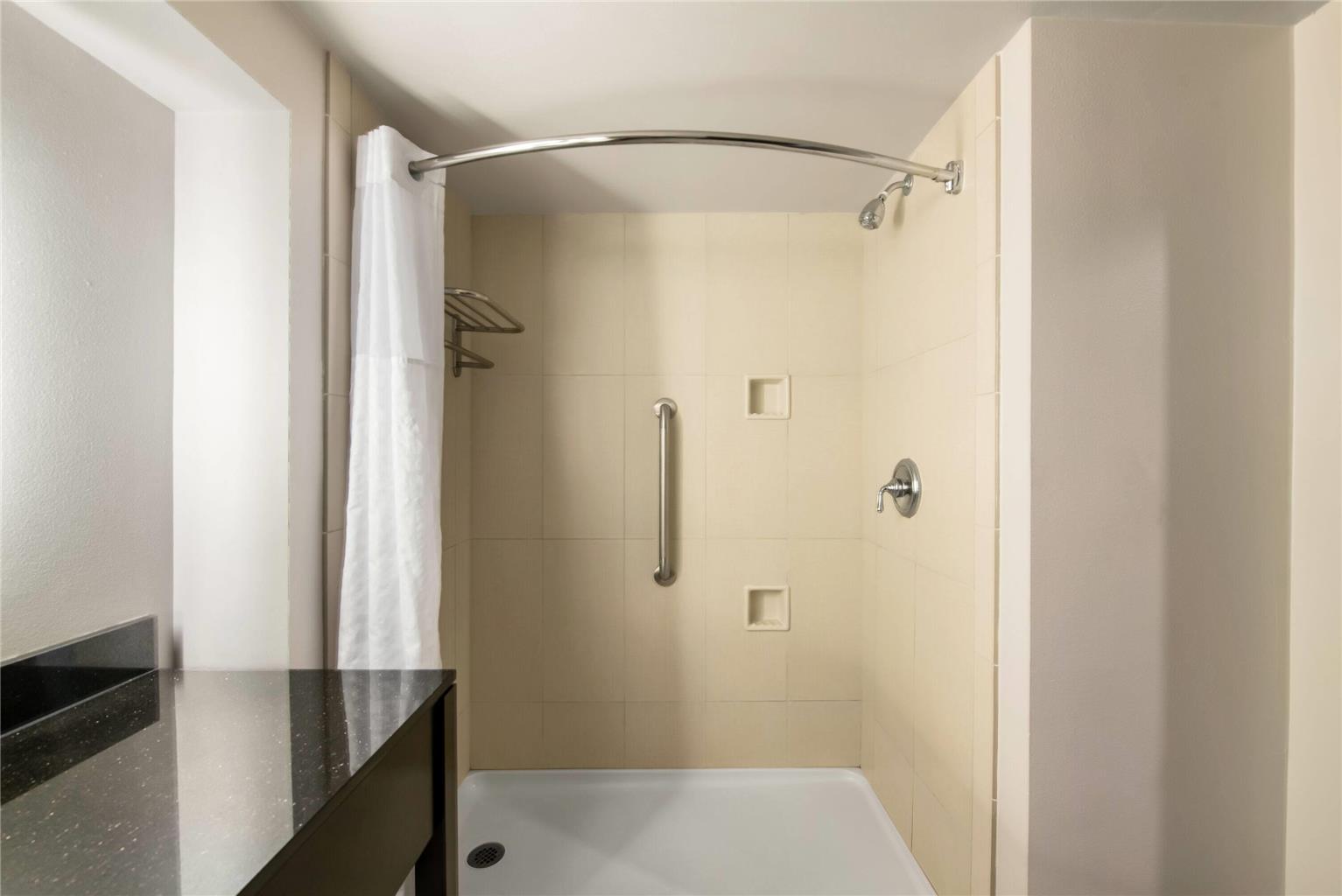 Wingate by Wyndham Slidell New Orleans East Area - photo 27