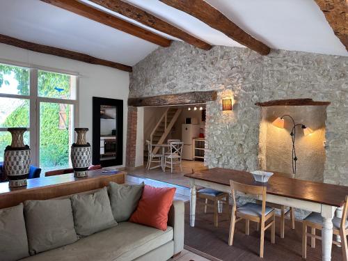 Domaine Mont saint juan — hotel in Aspremont