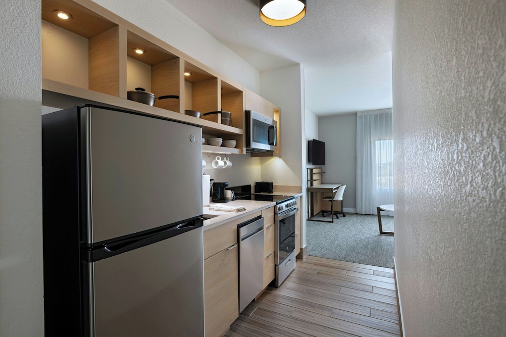 TownePlace Suites by Marriott Albuquerque Uptown - photo 8