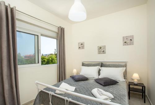 Economisa Apartments — 4-Star Luxury Hotel in Ialysos, Greece