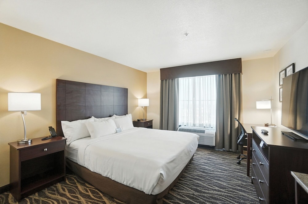 Cobblestone Hotel & Suites Bellefontaine - photo 34