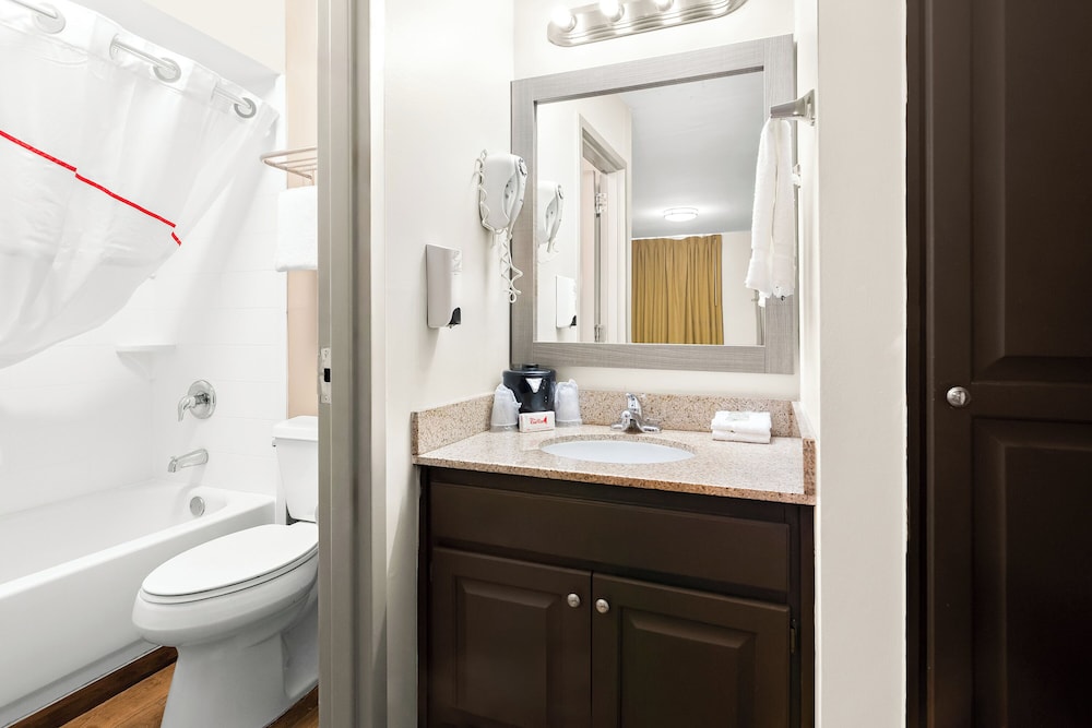 Red Roof Inn Rock Hill - photo 28